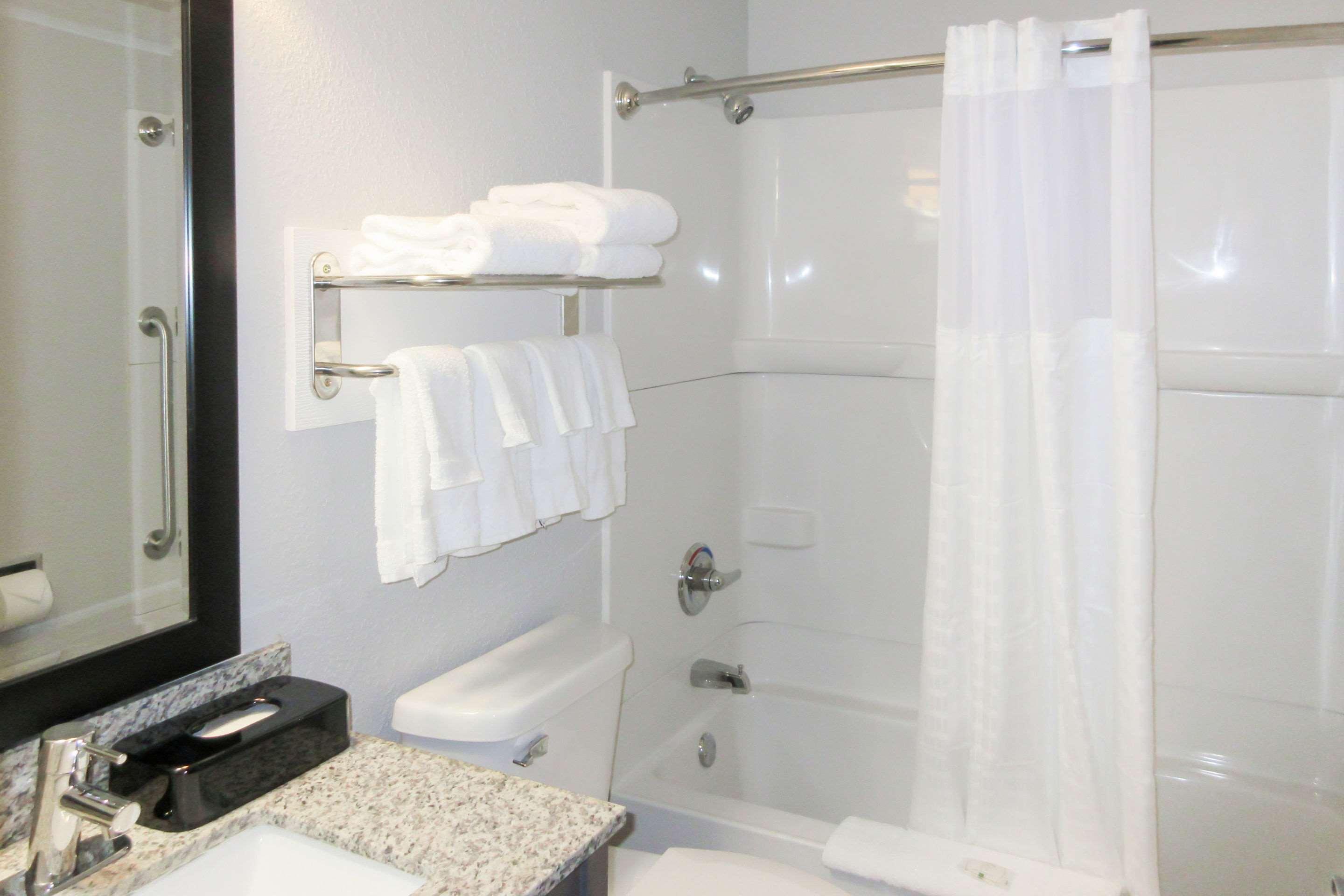 Quality Inn & Suites Hammond Near I-8090 Extérieur photo