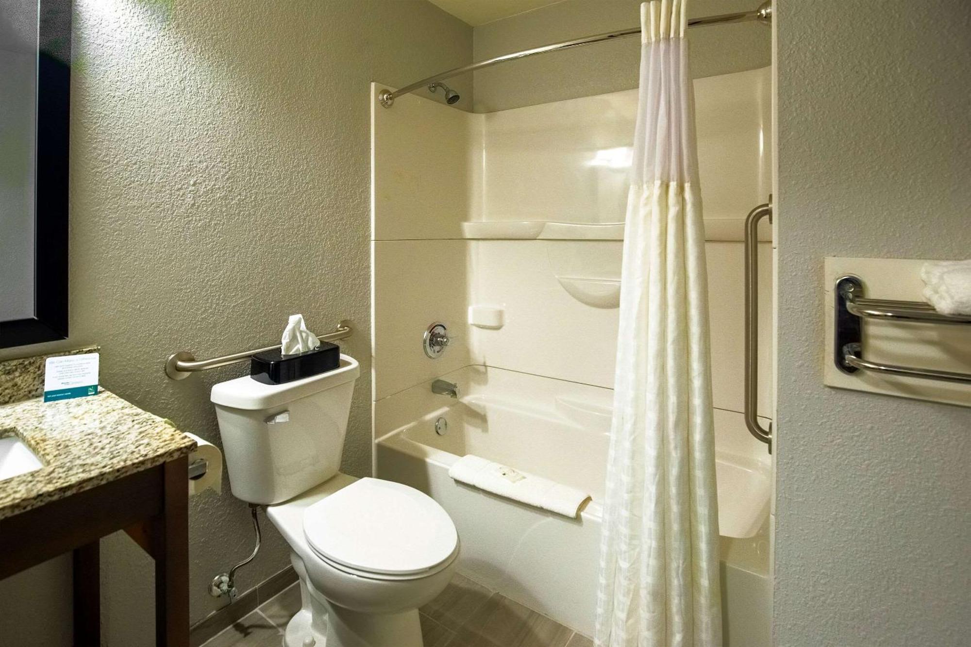 Quality Inn & Suites Hammond Near I-8090 Extérieur photo